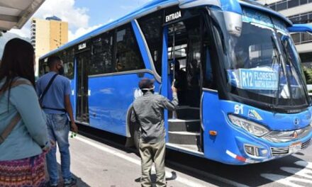 325 guardias de seguridad vigilarán el transporte urbano de Quito