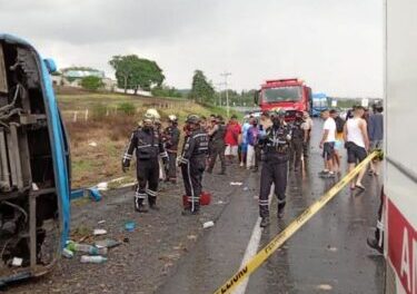 Bus se accidento vía playas-Guayaquil, Cuatro heridos