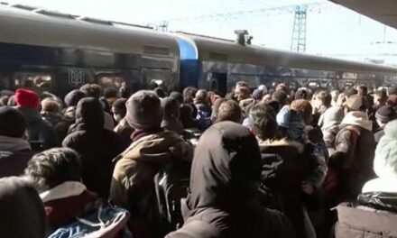Ucrania: Ecuatorianos hay desesperación en estación de trenes para huir