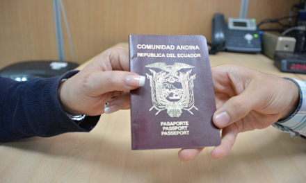 Presidente, Guillermo Lasso, da de baja al pasaporte exprés