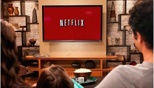 Netflix incorporará costos adicionales a los que compartan su cuenta