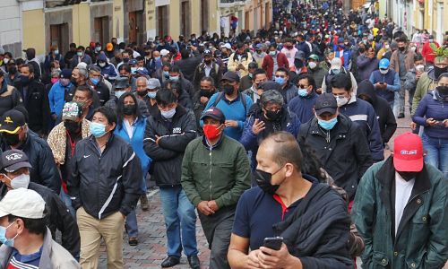 Nueva jornada de protestas en el centro de Quito