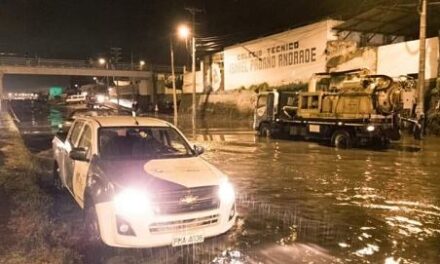 En Quito Viviendas y vías de Solanda afectadas por inundaciones