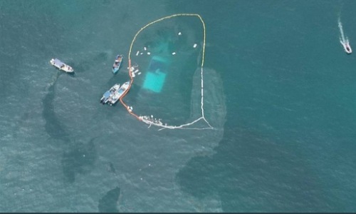 Hay monitoreo permanente en la zona afectada donde se hundió barco en Galápagos