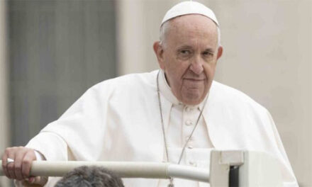 El Pontífice pide extinguir el uso de armas y evitar más masacres en EE.UU.