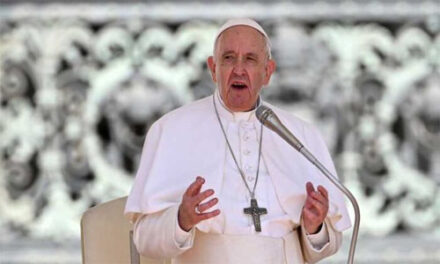 El pontífice expresa su dolor por los asesinatos en México