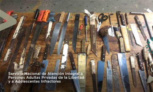 Machetes y cuchillos fueron encontrados en cárcel de Santo Domingo