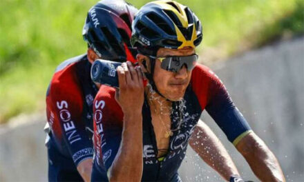 El ciclista Richard Carapaz afectado por covid-19 vuelta a España