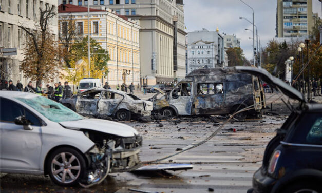Rusia ataca objetivos civiles en Ucrania.