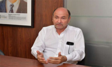 Acepta la EMCO la renuncia del gerente de CNEL, Antonio Icaza