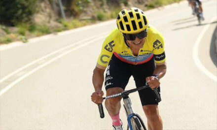 No estará en el inicio de la competencia Vuelta a España Richard Carapaz