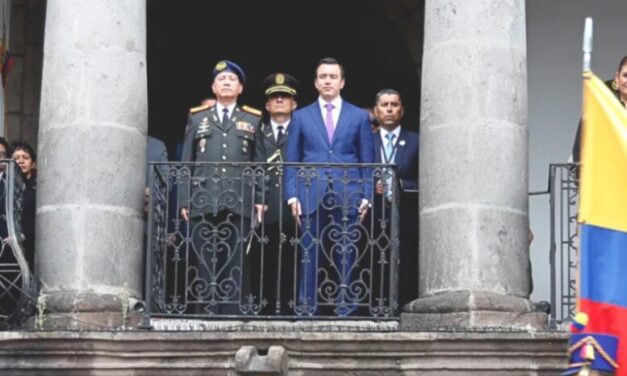 Ecuador cancela el envío de armamento ruso a EE.UU