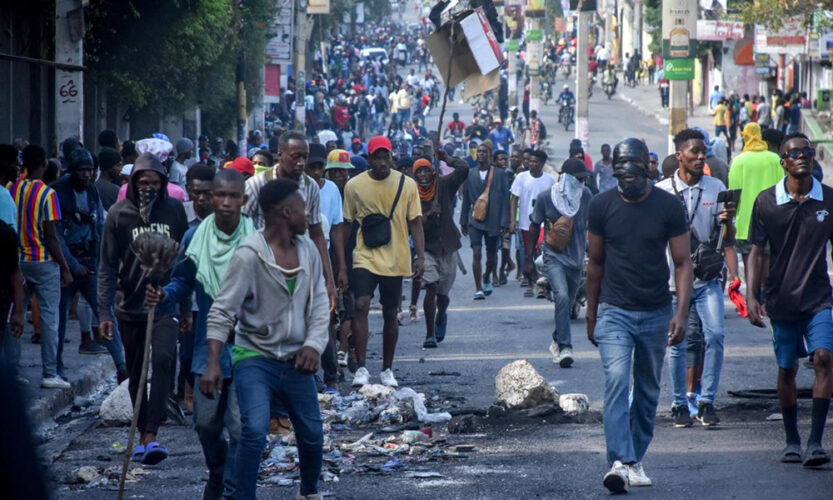 Haití registra muertes en las protestas contra Ariel Henry.