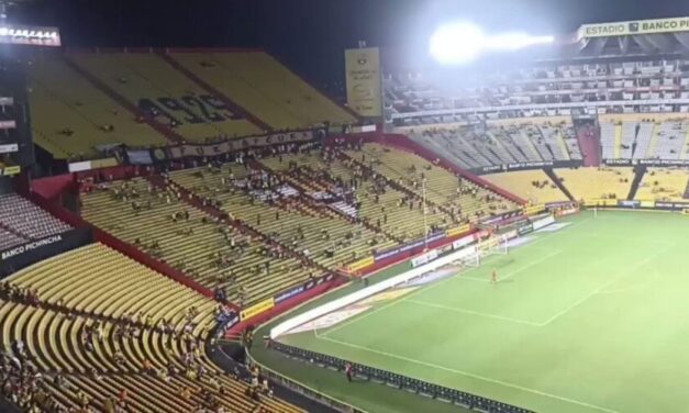 Actos masivos permitidos en Guayaquil, pero solo con 50% de aforo