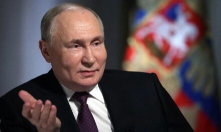 Vladímir Putin , ha sido reelecto como presidente de Rusia.