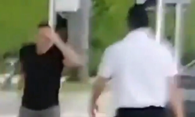 Antonio Álvarez presidente d Barcelona SC se dio de golpe con el hermano de Guschmer