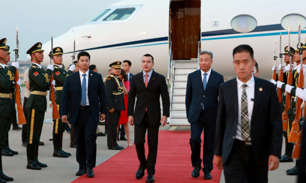 Daniel Noboa visita China: reunión con Xi Jinping y búsqueda de inversión millonaria